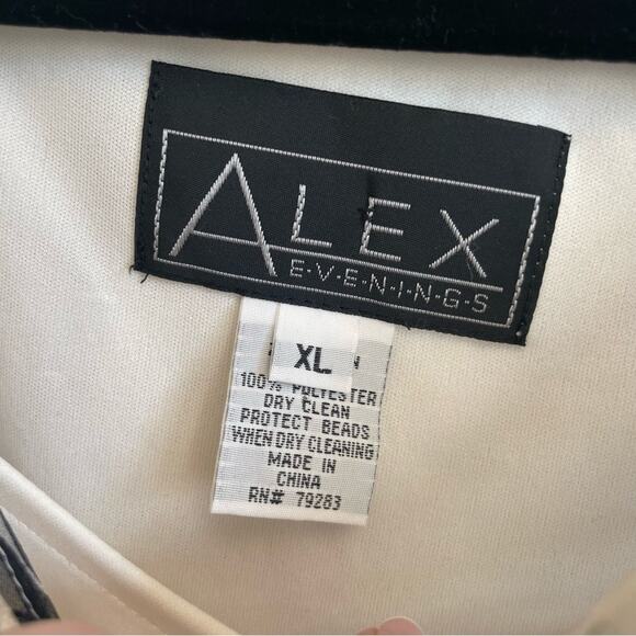 Vintage Y2K XL cottagecore formal long sleeve blouse white cream bead floral - Picture 4 of 8